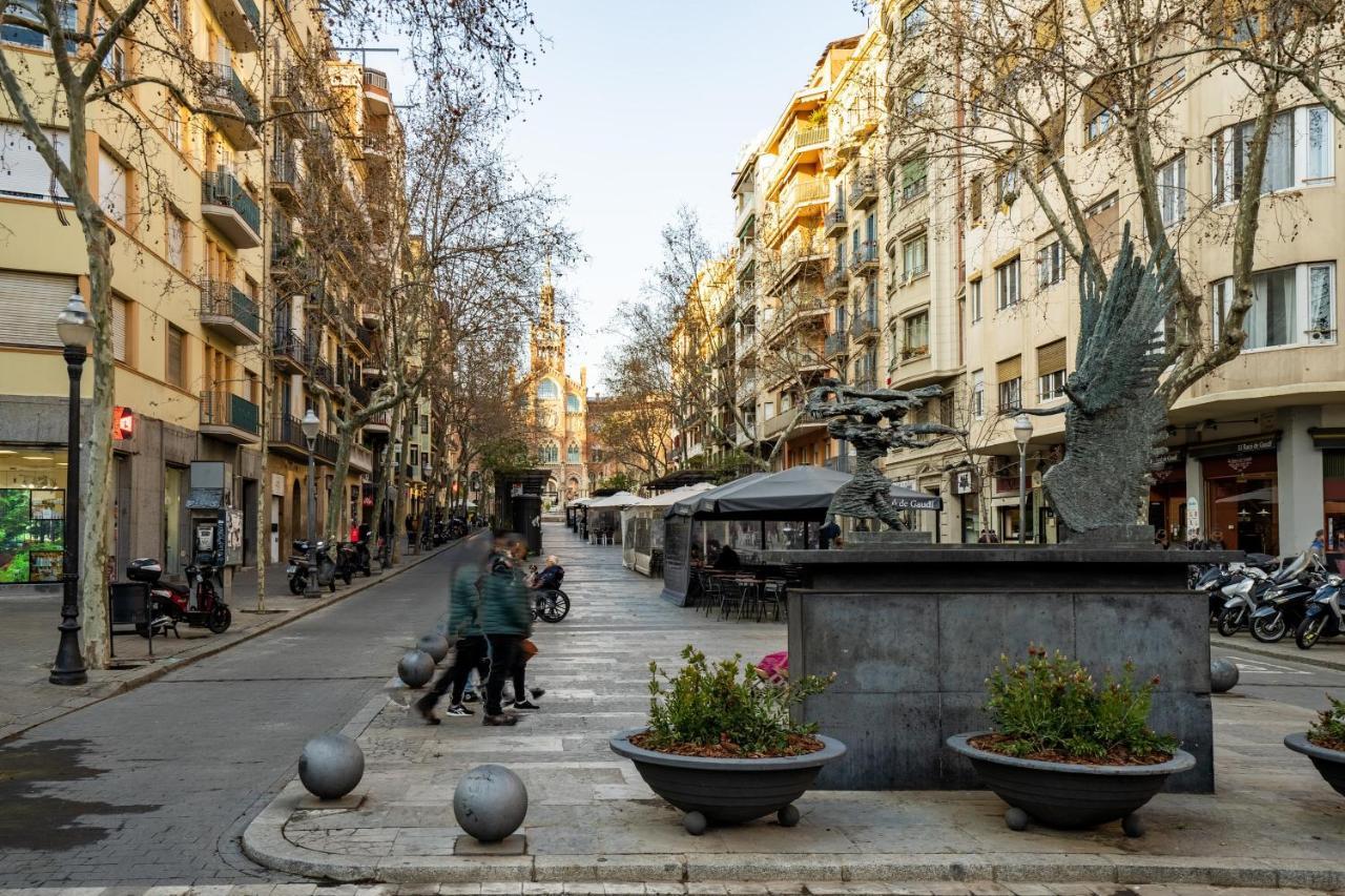 Appartamento Fridays Flats Whisper-Quiet Near Sagrada'S Heart Barcellona Esterno foto